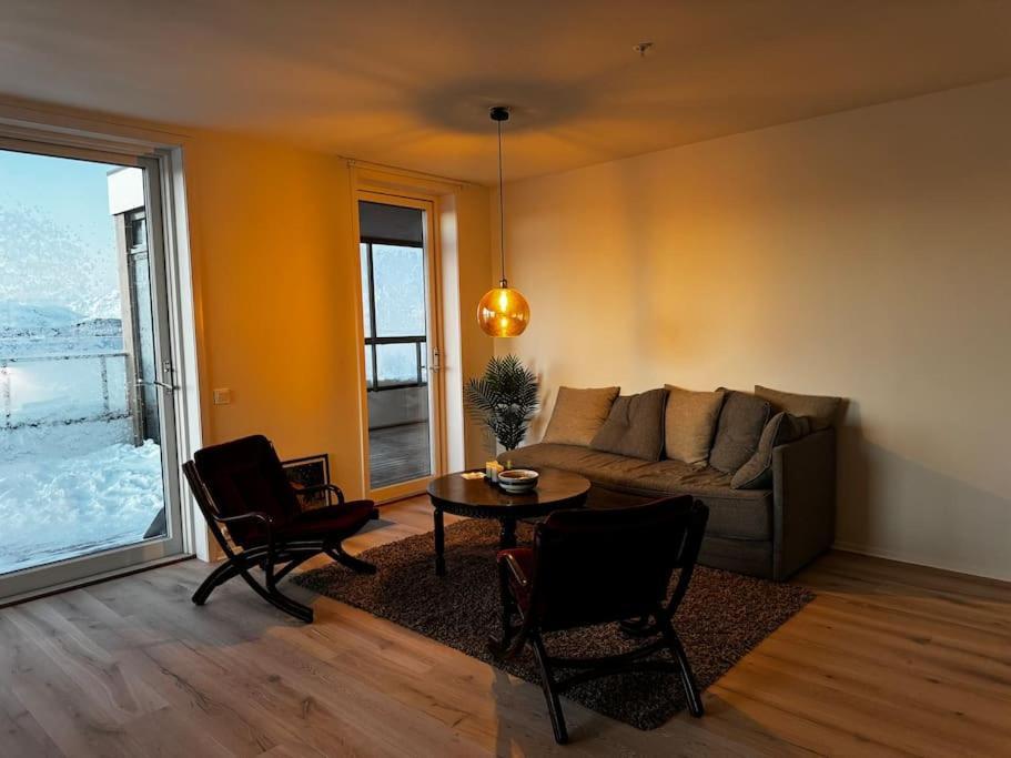North Apartment Nordheim ทรอมโซ ภายนอก รูปภาพ